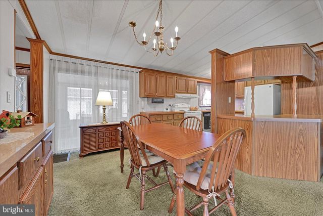 158 NORTHCREST ACRES PARK, Lebanon, PA 17046