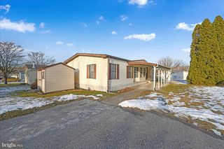 158 NORTHCREST ACRES PARK, Lebanon, PA 17046