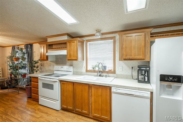 1034 Wayne 372, Piedmont, MO 63957