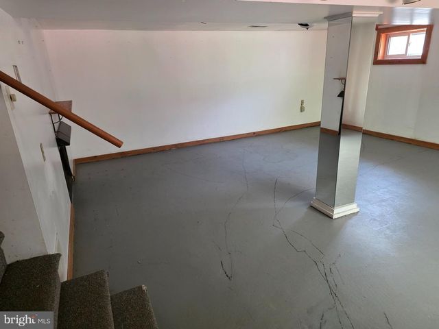 20 KAREN DR, Malvern, PA 19355