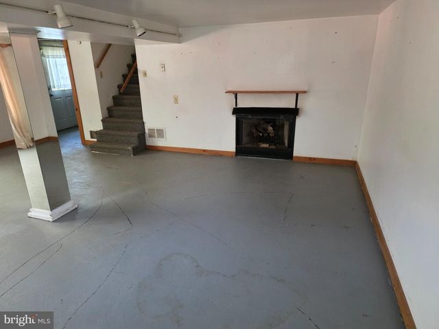 20 KAREN DR, Malvern, PA 19355