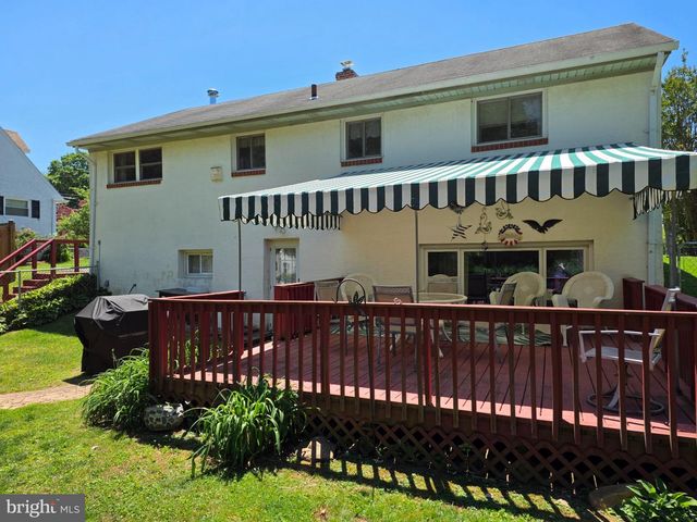 20 KAREN DR, Malvern, PA 19355