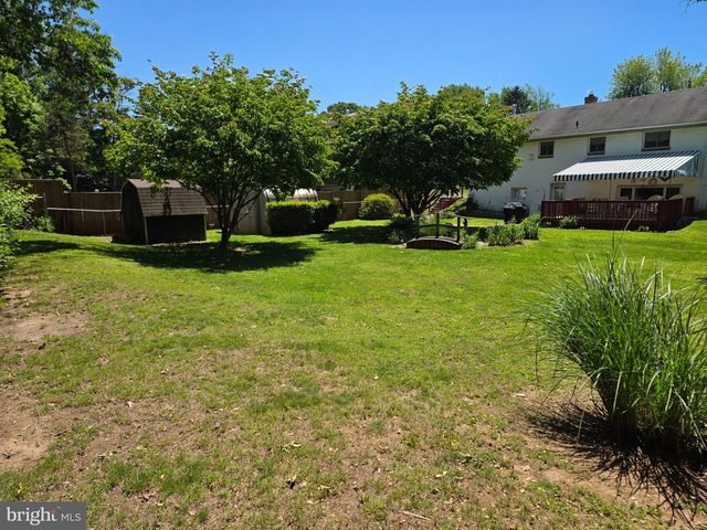 20 KAREN DR, Malvern, PA 19355