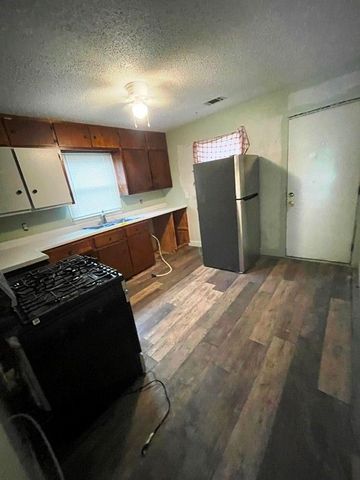 119 E Leland Avenue, Des Moines, IA 50315