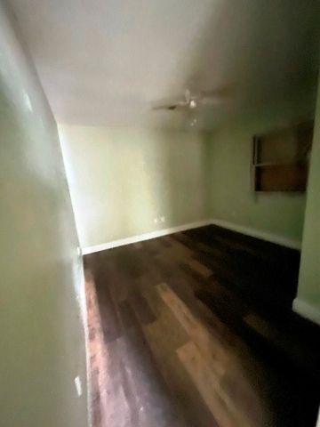 119 E Leland Avenue, Des Moines, IA 50315