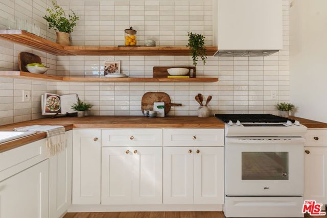 1943 12th 2, Santa Monica, CA 90404