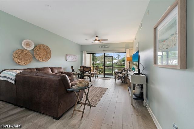 3313 Europa DR 216, Naples, FL 34105