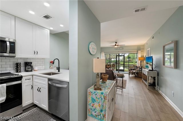 3313 Europa DR 216, Naples, FL 34105