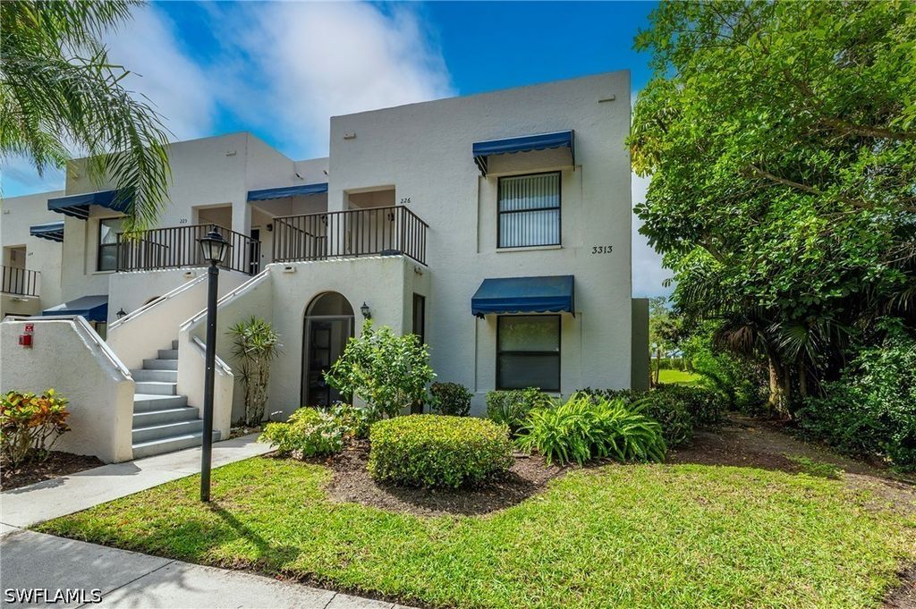 3313 Europa DR 216, Naples, FL 34105