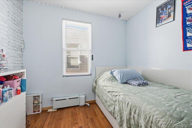 6915 69th Street, Glendale, NY 11385