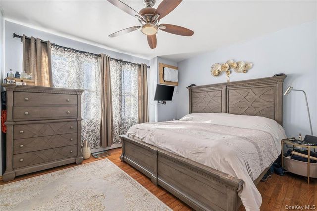 6915 69th Street, Glendale, NY 11385