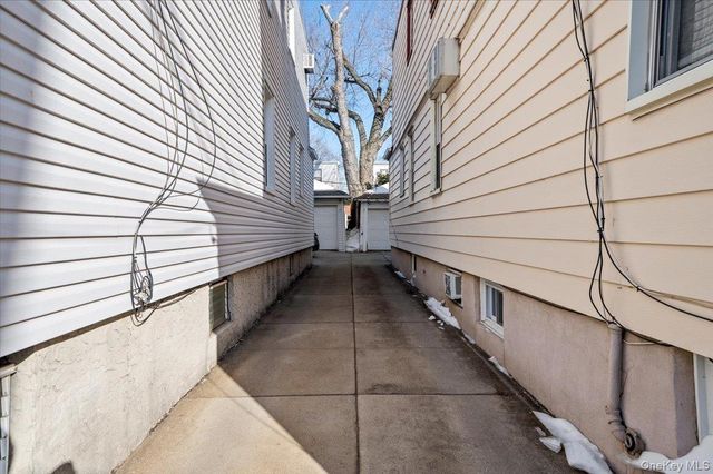 6915 69th Street, Glendale, NY 11385