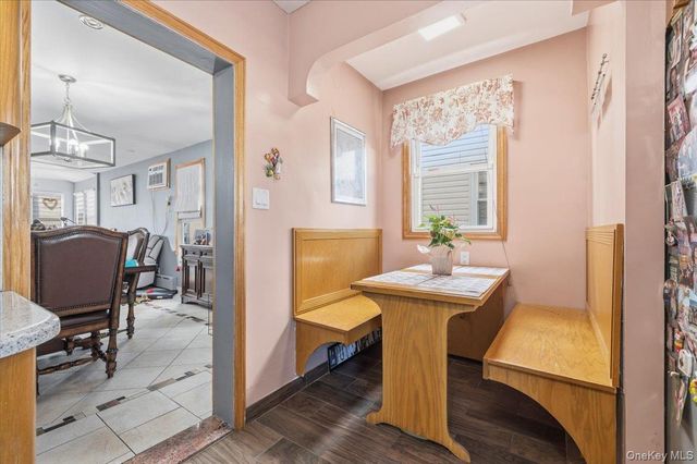 6915 69th Street, Glendale, NY 11385