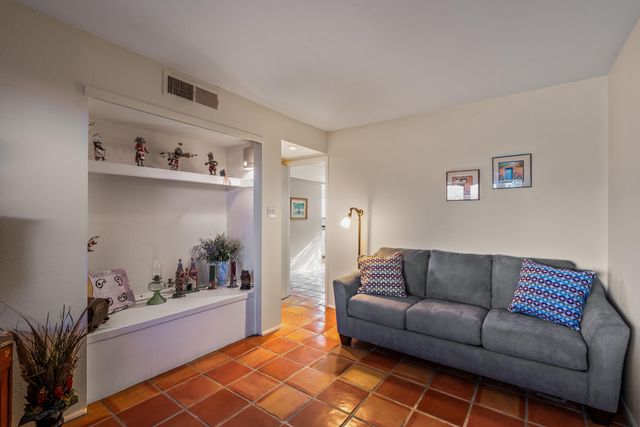 6412 Tahawash Street, Cochiti Lake, NM 87083