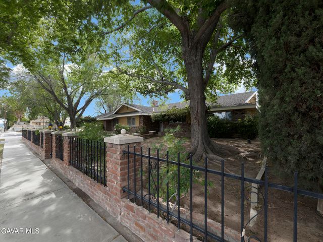 1150 E Lancaster Boulevard, Lancaster, CA 93535