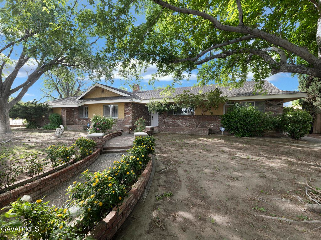1150 E Lancaster Boulevard, Lancaster, CA 93535