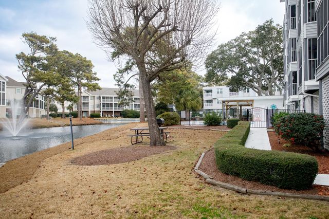 305 Hillside Dr N Apt 204, North Myrtle Beach, SC 29582