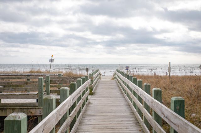 305 Hillside Dr N Apt 204, North Myrtle Beach, SC 29582