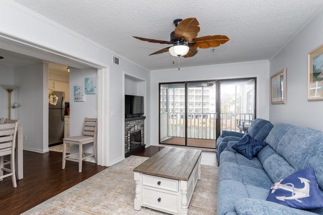 305 Hillside Dr N Apt 204, North Myrtle Beach, SC 29582