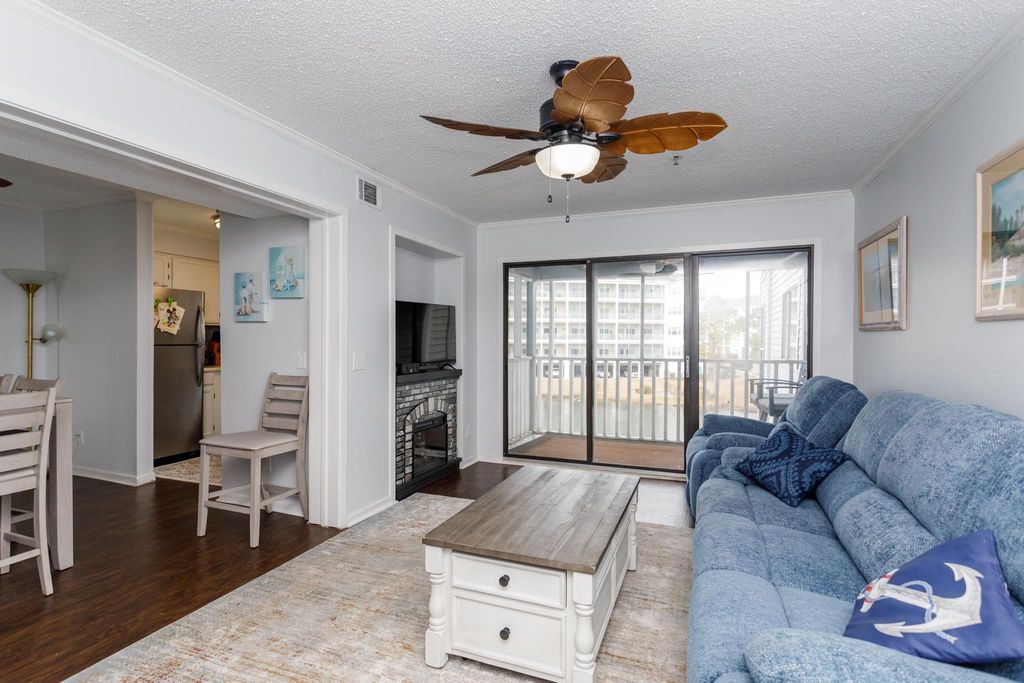 305 Hillside Dr N Apt 204, North Myrtle Beach, SC 29582 — photo 4