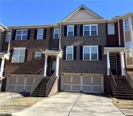 112 Village Lane, Villa Rica, GA 30180