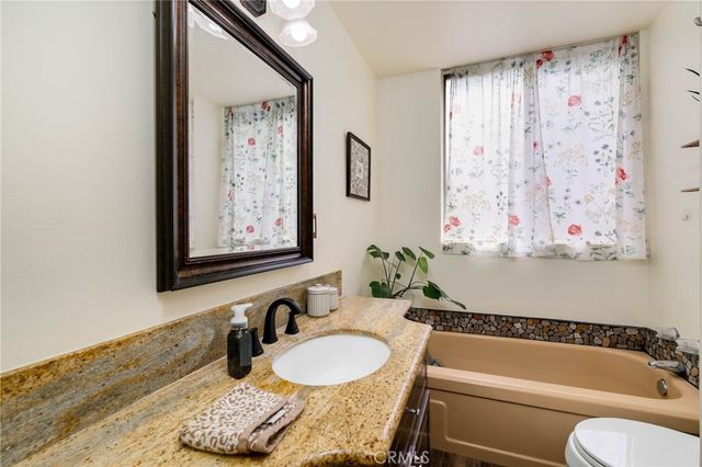6979 Palm N141, Riverside, CA 92506
