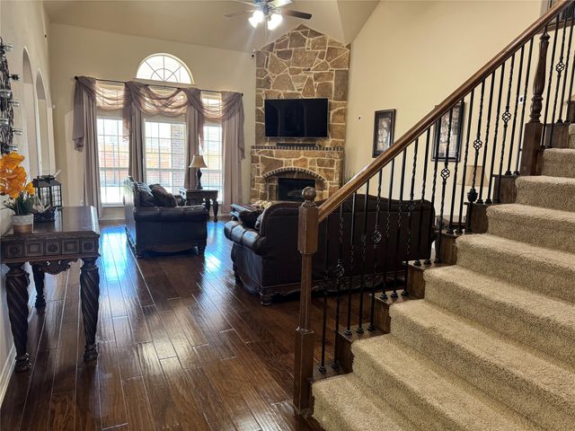 5817 Pine Flat Court, Fort Worth, TX 76179