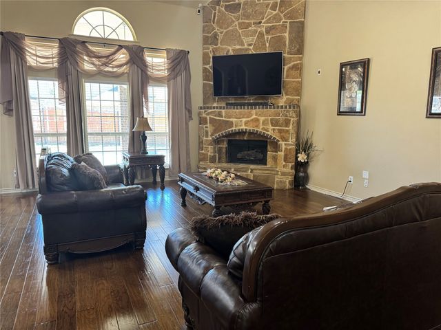 5817 Pine Flat Court, Fort Worth, TX 76179