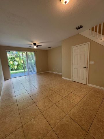 1992 ALAMANDA Way, Riviera Beach, FL 33404