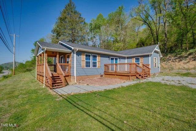 633 Bristol Highway, Gate City, VA 24251