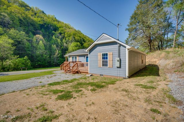 633 Bristol Highway, Gate City, VA 24251
