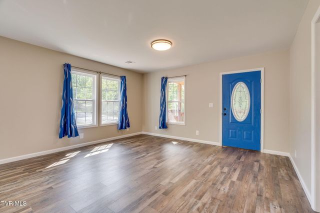 633 Bristol Highway, Gate City, VA 24251