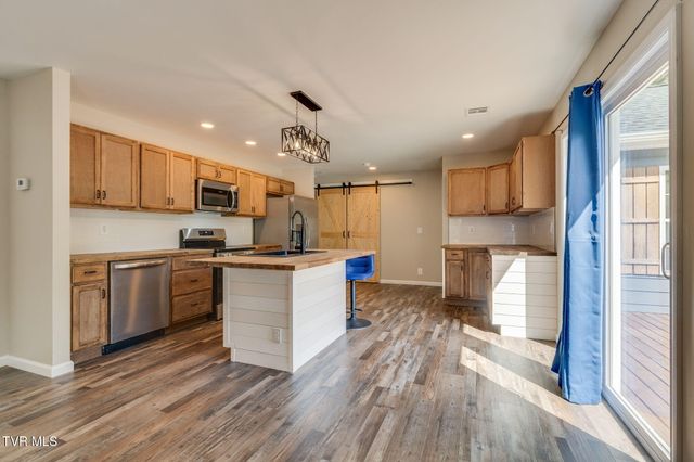 633 Bristol Highway, Gate City, VA 24251