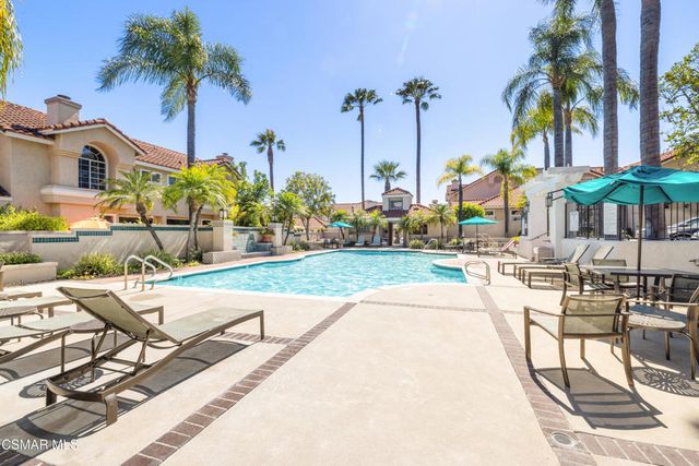 600 Kingswood Lane F, Simi Valley, CA 93065