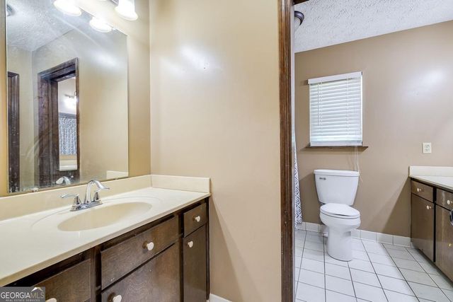 194 Deerfield Drive, Springfield, GA 31329