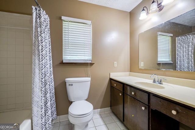 194 Deerfield Drive, Springfield, GA 31329