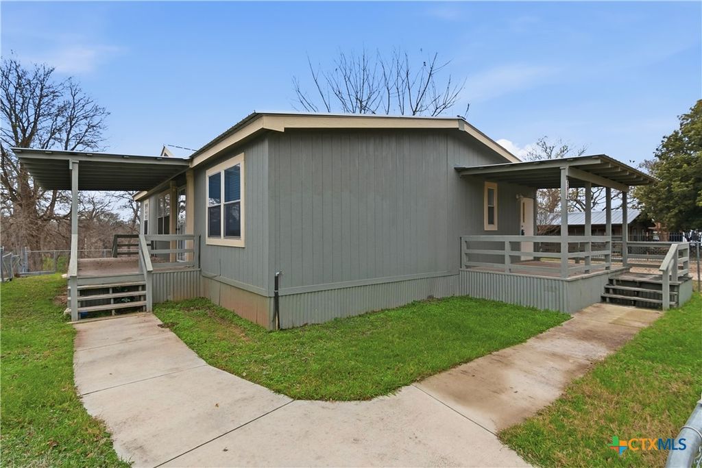 596 Canal Lane, New Braunfels, TX 78130