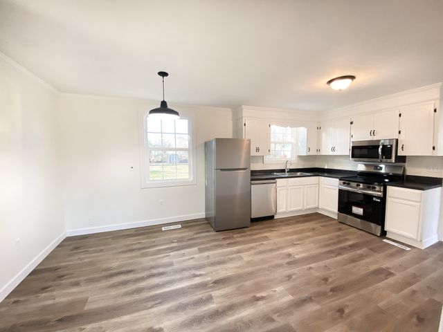 203 Rigney Dr, Manchester, TN 37355