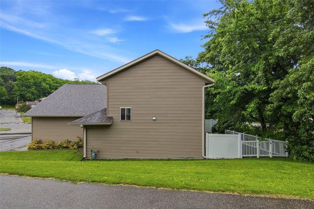 2645 Sessions Street, Eau Claire, WI 54701