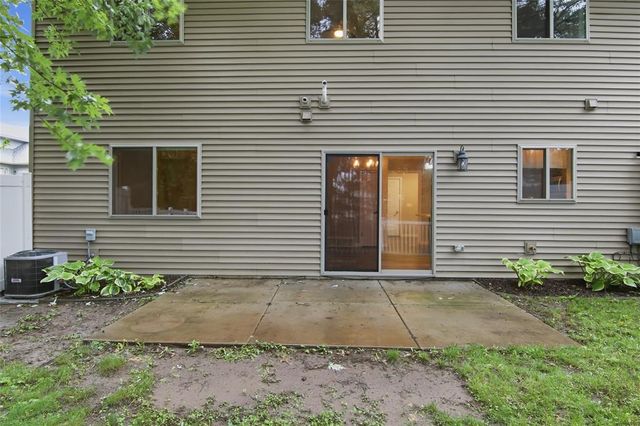 2645 Sessions Street, Eau Claire, WI 54701