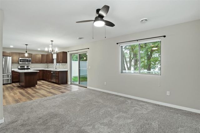 2645 Sessions Street, Eau Claire, WI 54701