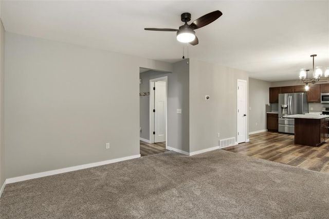 2645 Sessions Street, Eau Claire, WI 54701