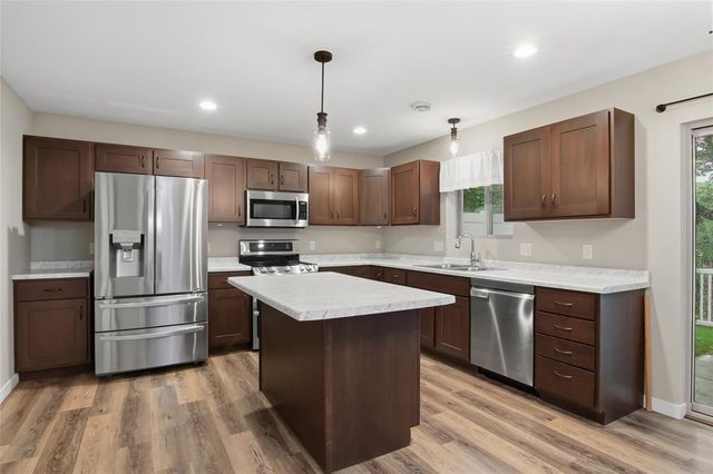 2645 Sessions Street, Eau Claire, WI 54701