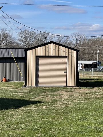 408 Birch St, Lafayette, TN 37083