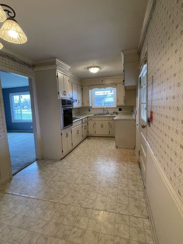 408 Birch St, Lafayette, TN 37083