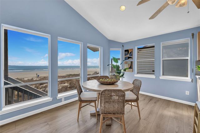 21602 Kennedy Drive, Galveston, TX 77554