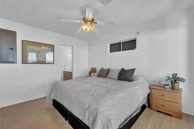 21602 Kennedy Drive, Galveston, TX 77554