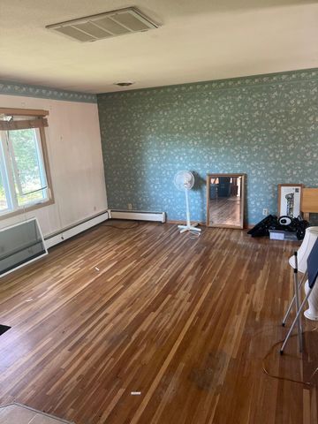 1417 Pinewood Drive, Woodbury, MN 55125