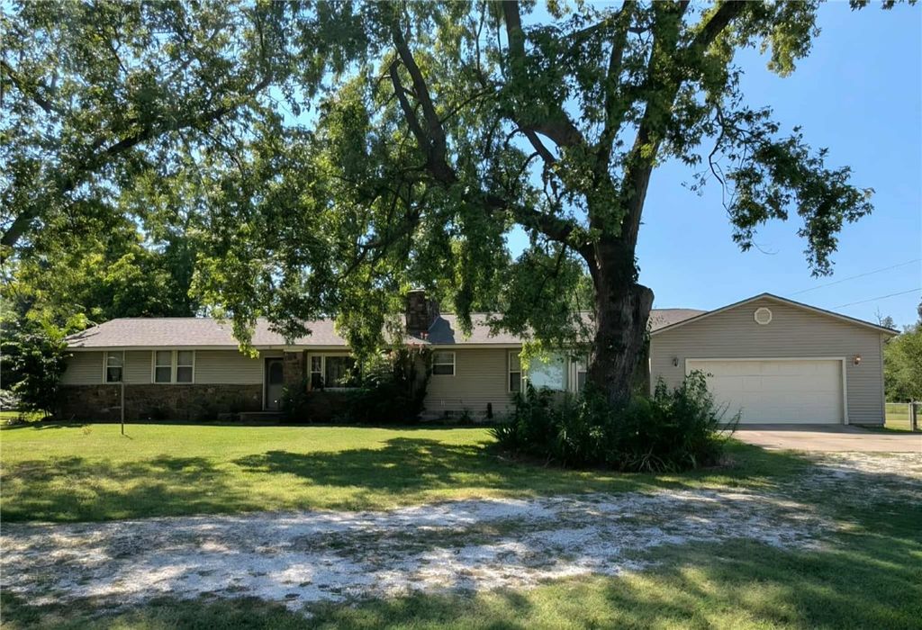 3818 E Heritage Parkway, Farmington, AR 72730