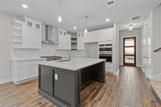 8500 Red Bottle Brush Road, Lago Vista, TX 78645